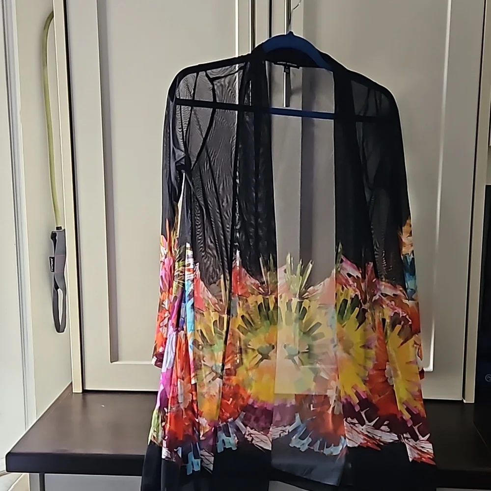 Beautiful lightweight duster. - Picture 1 of 7
